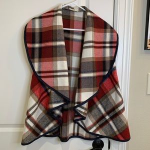 Altar’d State Plaid Open Poncho Vest Size Small